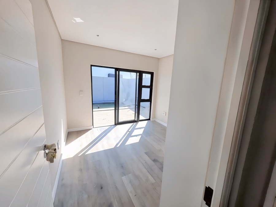 4 Bedroom Property for Sale in Sandown Western Cape